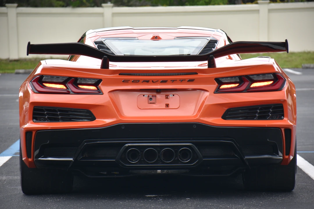 2025 Chevrolet Corvette C8 Z06 - Image 9 of 25