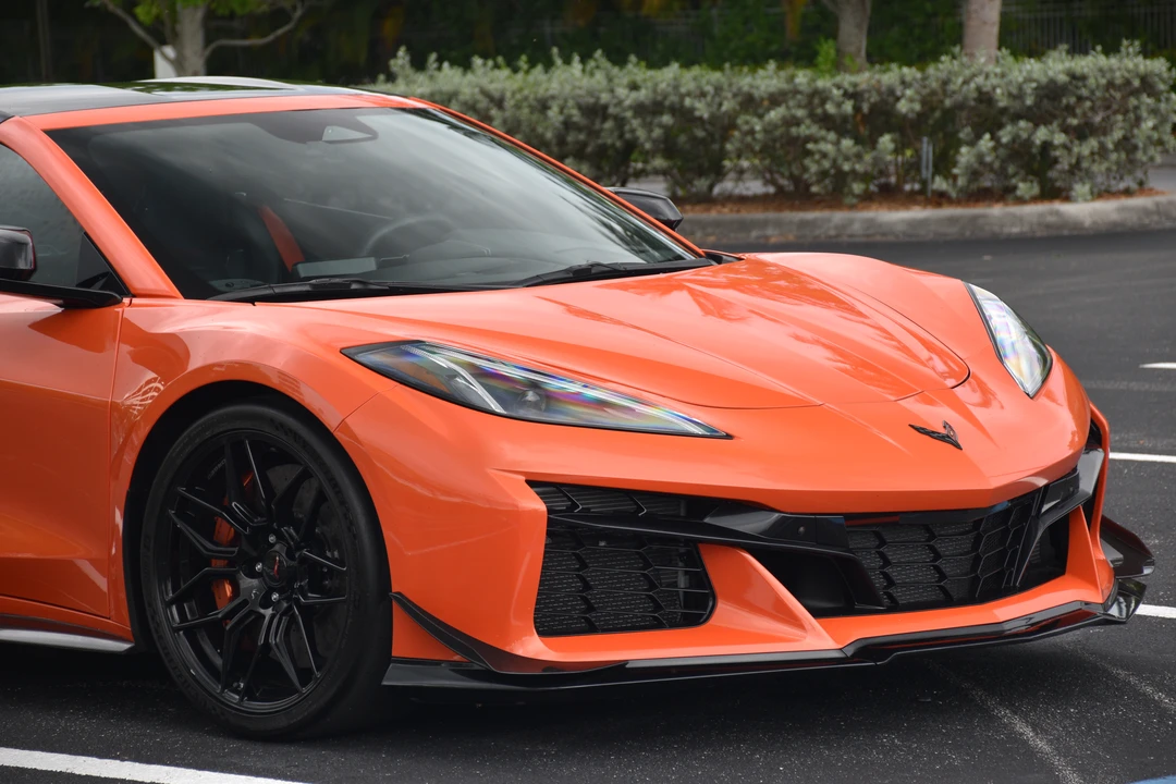 2025 Chevrolet Corvette C8 Z06 - Image 10 of 25