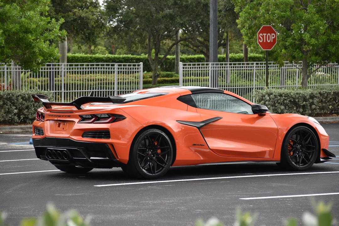 2025 Chevrolet Corvette C8 Z06 - Image 3 of 25