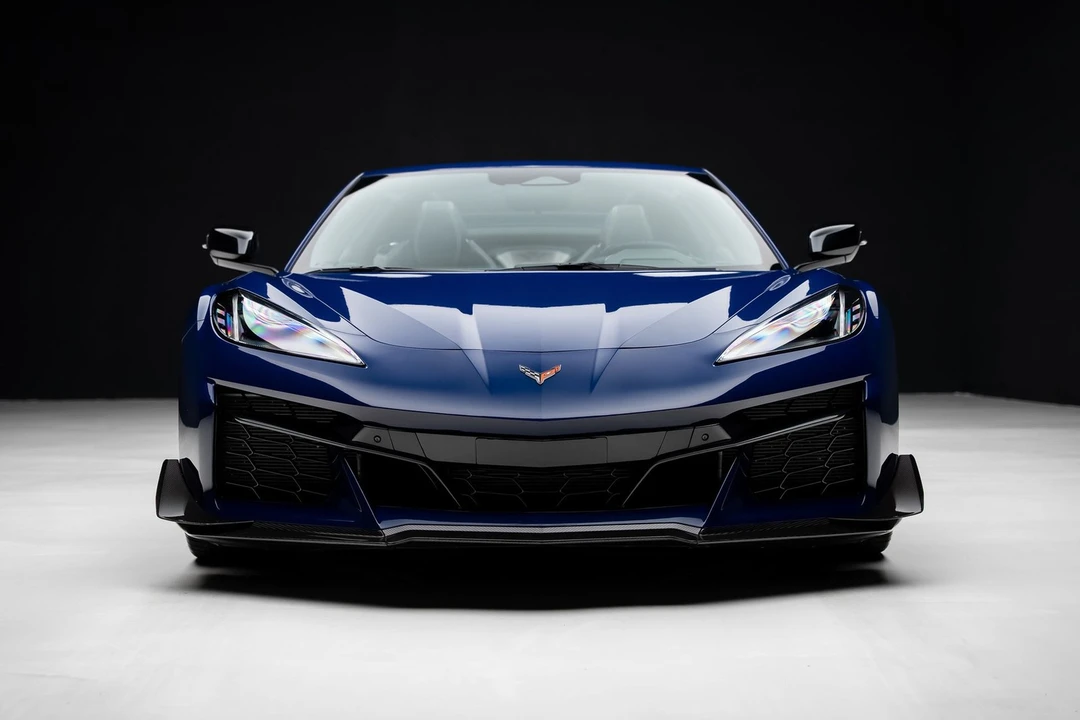 2025 Chevrolet Corvette C8 Z06 - Image 10 of 31