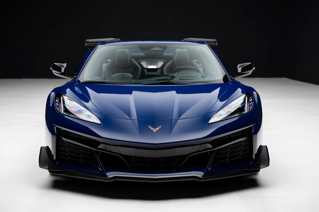 2025 Chevrolet Corvette C8 Z06 - Image 9 of 31
