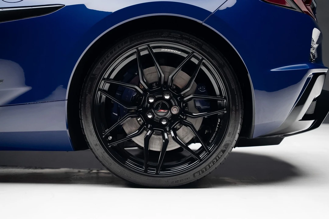 2025 Chevrolet Corvette C8 Z06 - Image 25 of 31