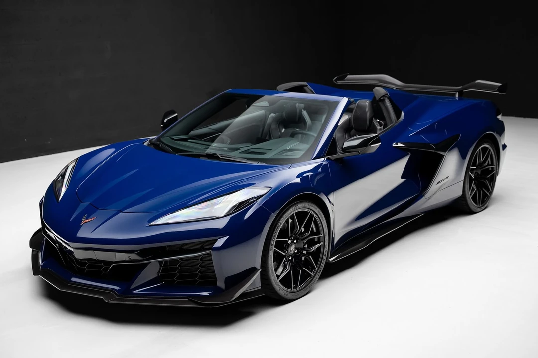 2025 Chevrolet Corvette C8 Z06 - Image 7 of 31