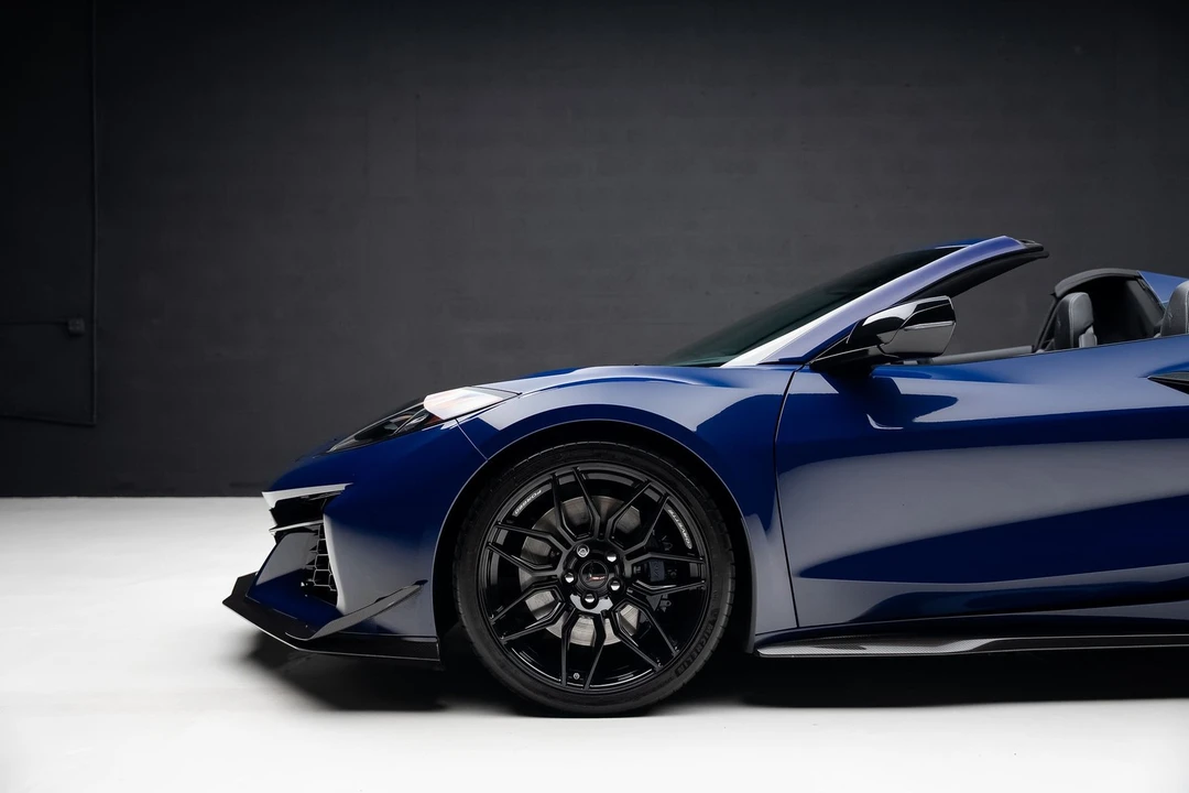 2025 Chevrolet Corvette C8 Z06 - Image 22 of 31