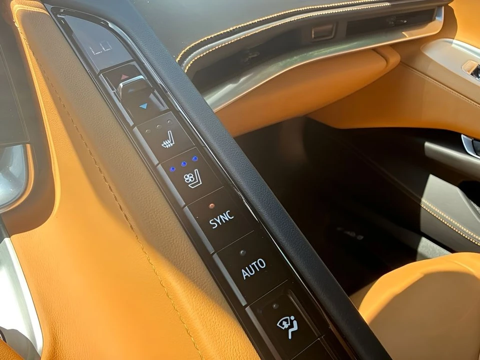 2025 Chevrolet Corvette C8 Z06 - Image 20 of 31