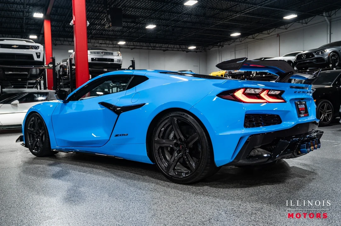 2025 Chevrolet Corvette C8 Z06 - Image 3 of 21