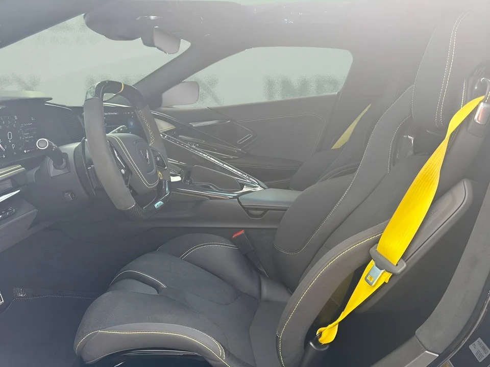 2025 Chevrolet Corvette C8 Z06 - Image 9 of 31