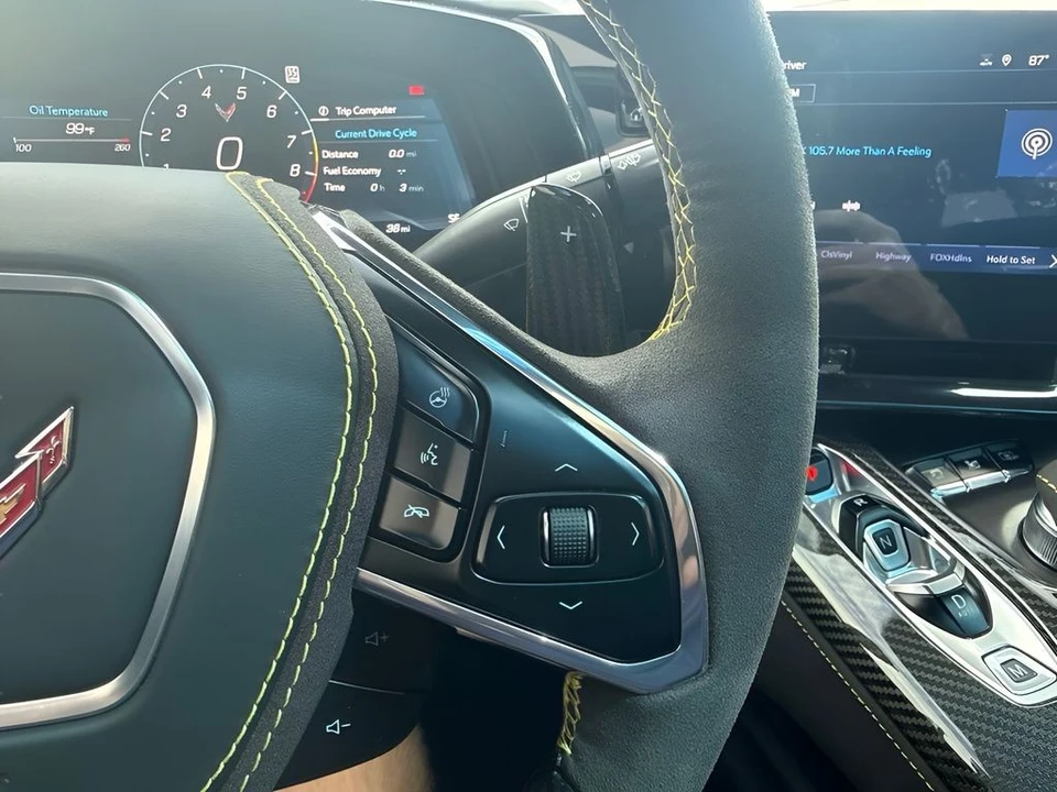 2025 Chevrolet Corvette C8 Z06 - Image 14 of 31