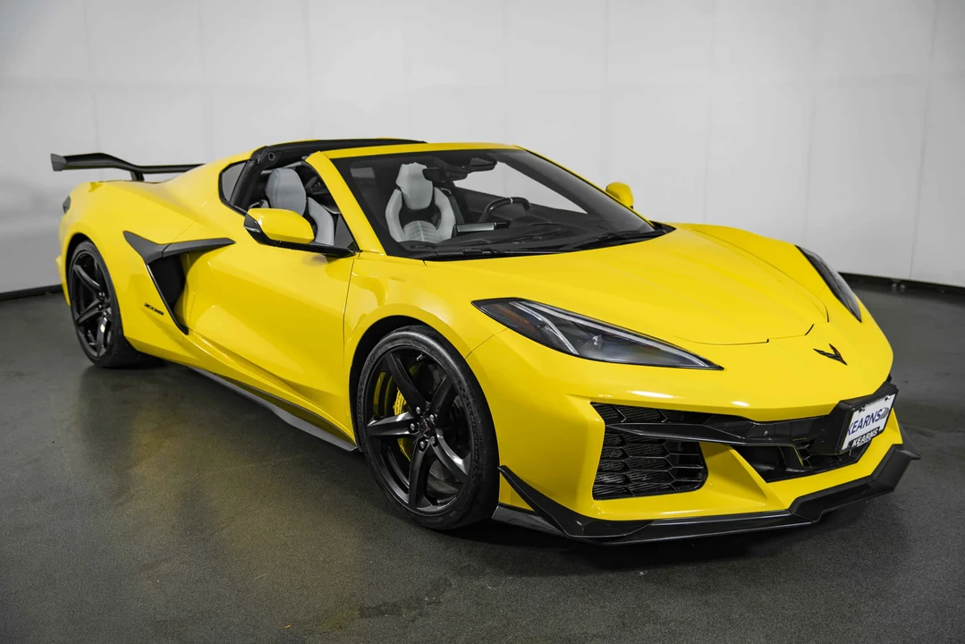 2025 Chevrolet Corvette C8 Z06 - Image 2 of 31