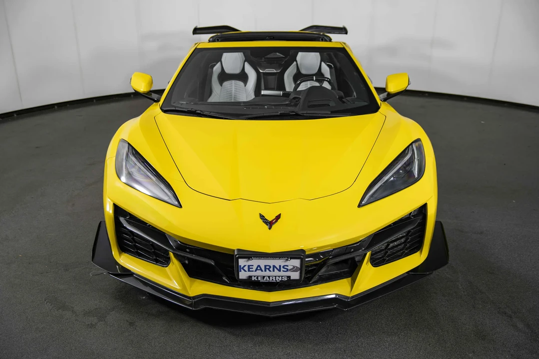 2025 Chevrolet Corvette C8 Z06 - Image 3 of 31