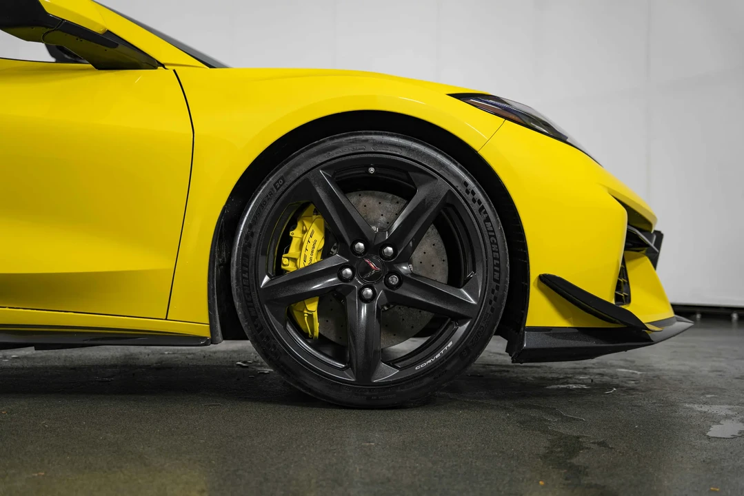2025 Chevrolet Corvette C8 Z06 - Image 11 of 31