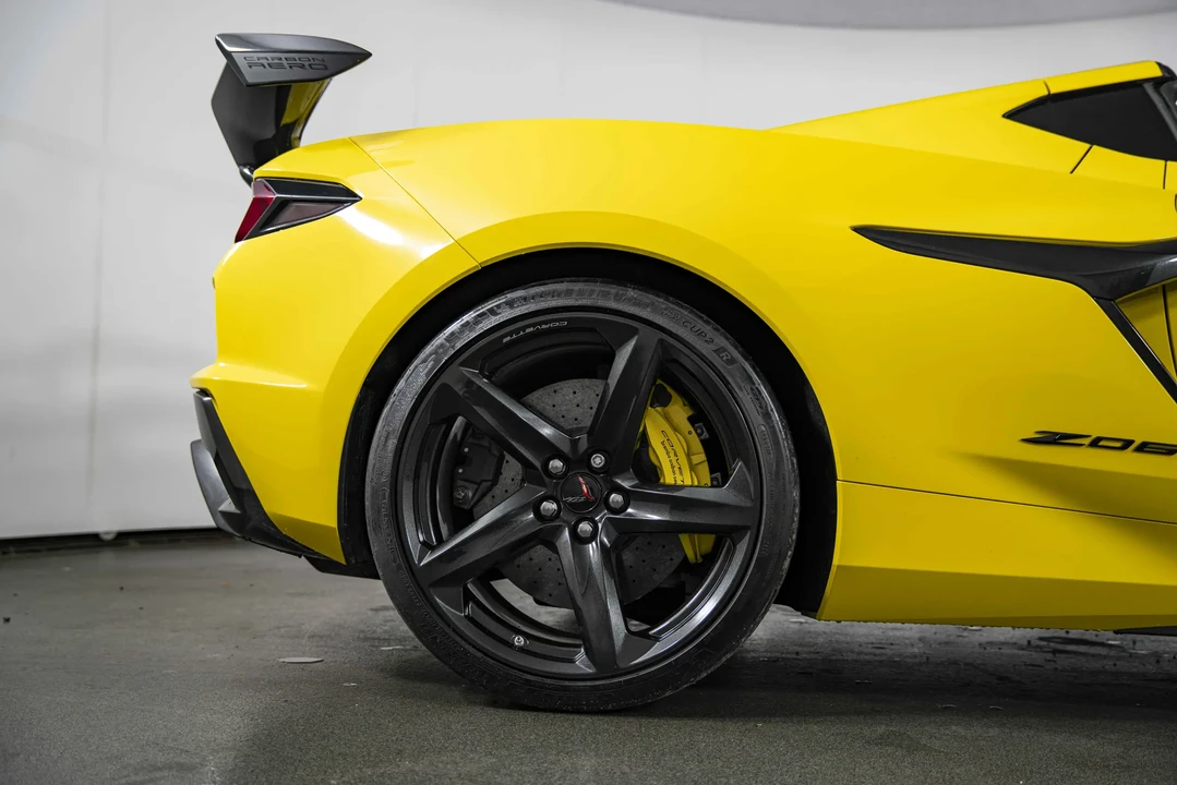 2025 Chevrolet Corvette C8 Z06 - Image 10 of 31