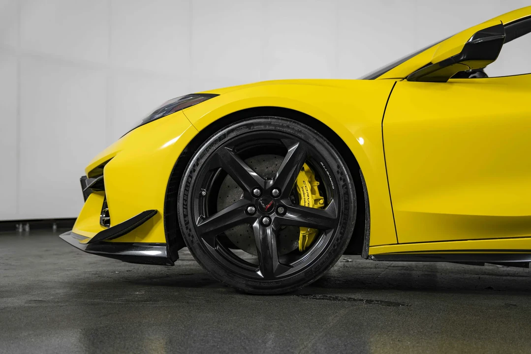 2025 Chevrolet Corvette C8 Z06 - Image 12 of 31