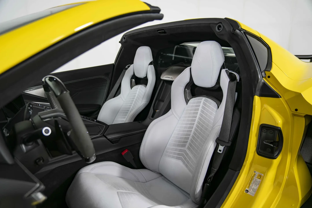 2025 Chevrolet Corvette C8 Z06 - Image 15 of 31