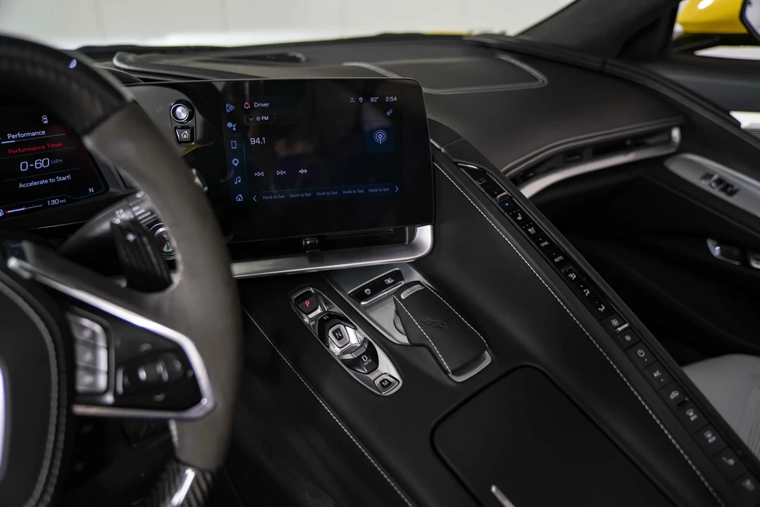 2025 Chevrolet Corvette C8 Z06 - Image 20 of 31