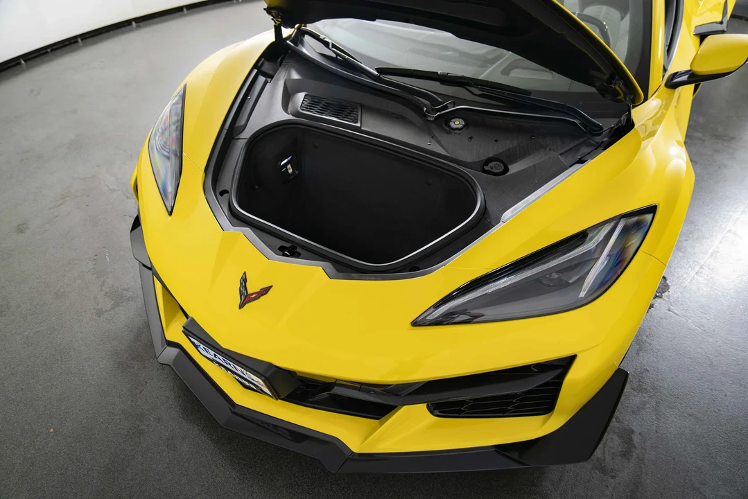 2025 Chevrolet Corvette C8 Z06 - Image 26 of 31