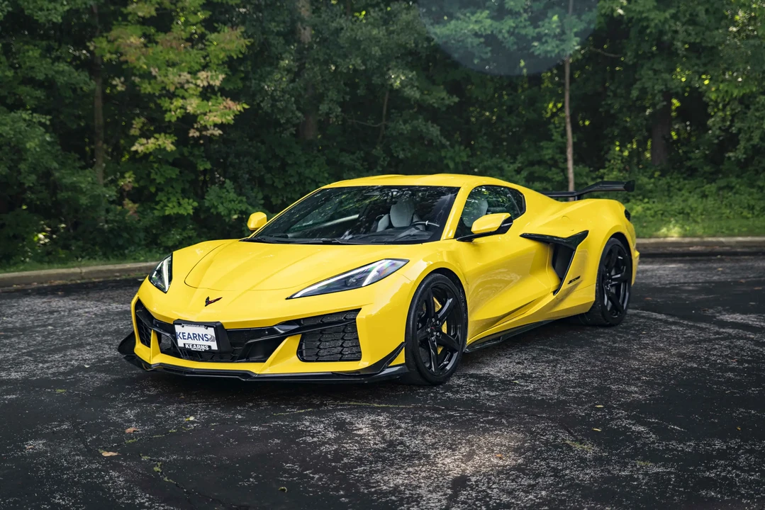 2025 Chevrolet Corvette C8 Z06 - Image 28 of 31