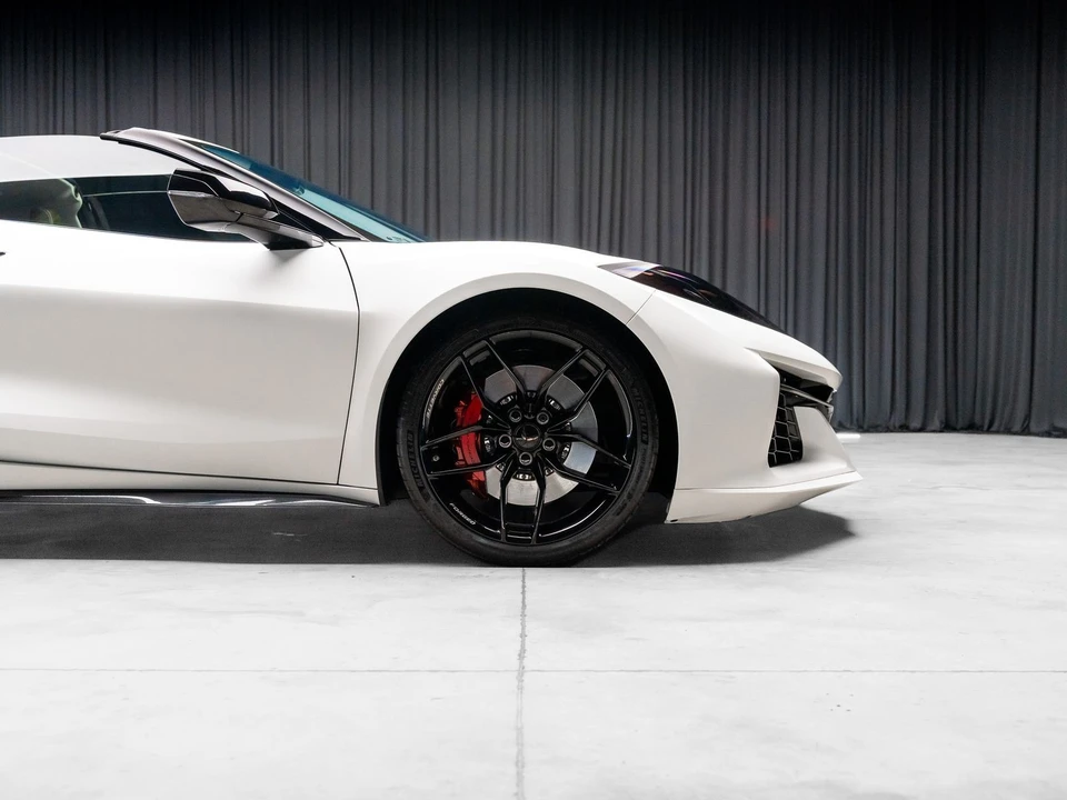 2025 Chevrolet Corvette C8 Z06 - Image 26 of 31