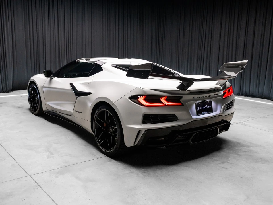 2025 Chevrolet Corvette C8 Z06 - Image 31 of 31