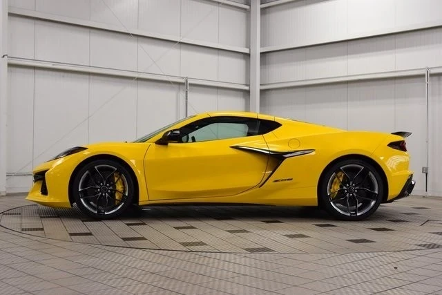 2025 Chevrolet Corvette C8 Z06 - Image 4 of 21