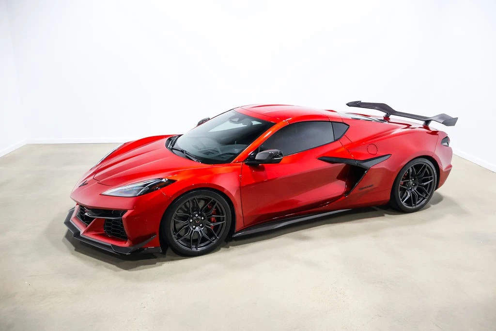 2025 Chevrolet Corvette C8 Z06 - Image 14 of 24