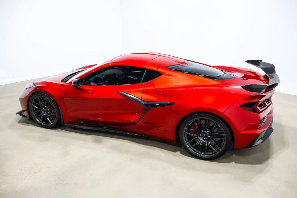 2025 Chevrolet Corvette C8 Z06 - Image 22 of 24