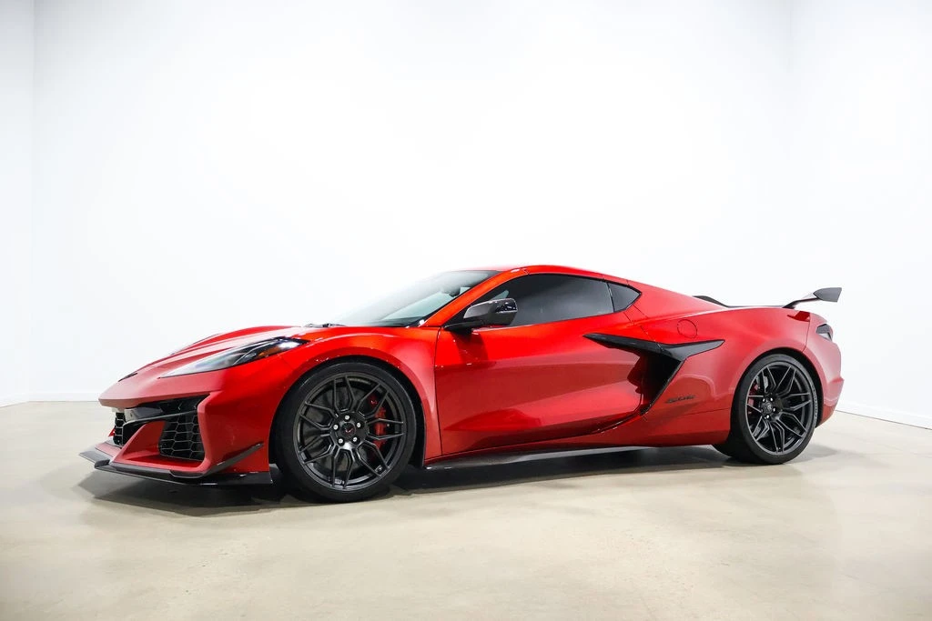 2025 Chevrolet Corvette C8 Z06 - Image 12 of 24