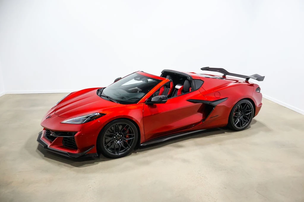 2025 Chevrolet Corvette C8 Z06 - Image 13 of 24