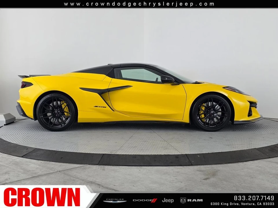 2025 Chevrolet Corvette C8 Z06 - Image 8 of 31