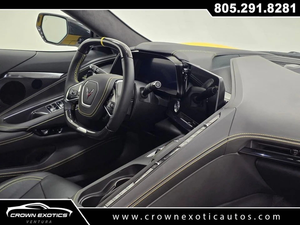 2025 Chevrolet Corvette C8 Z06 - Image 18 of 31