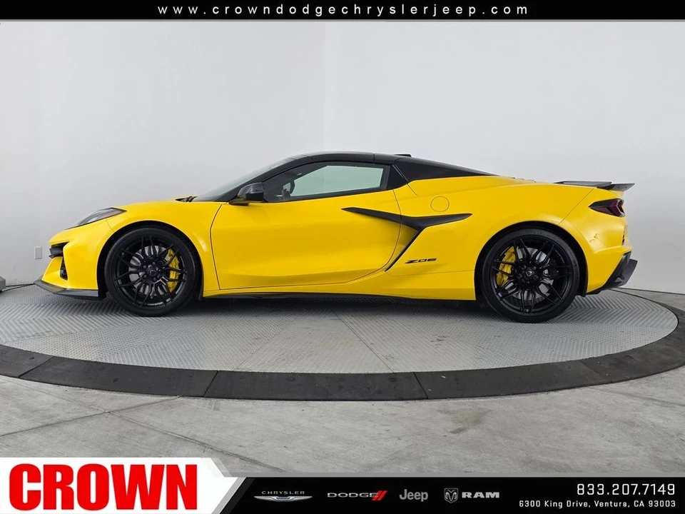 2025 Chevrolet Corvette C8 Z06 - Image 4 of 31