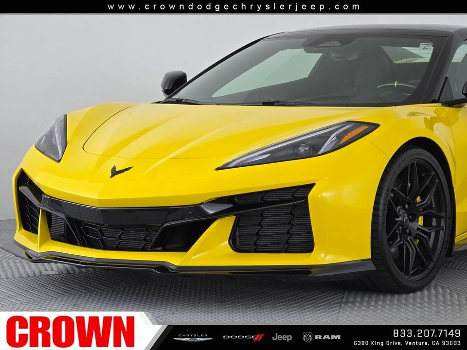 2025 Chevrolet Corvette C8 Z06 - Image 11 of 31