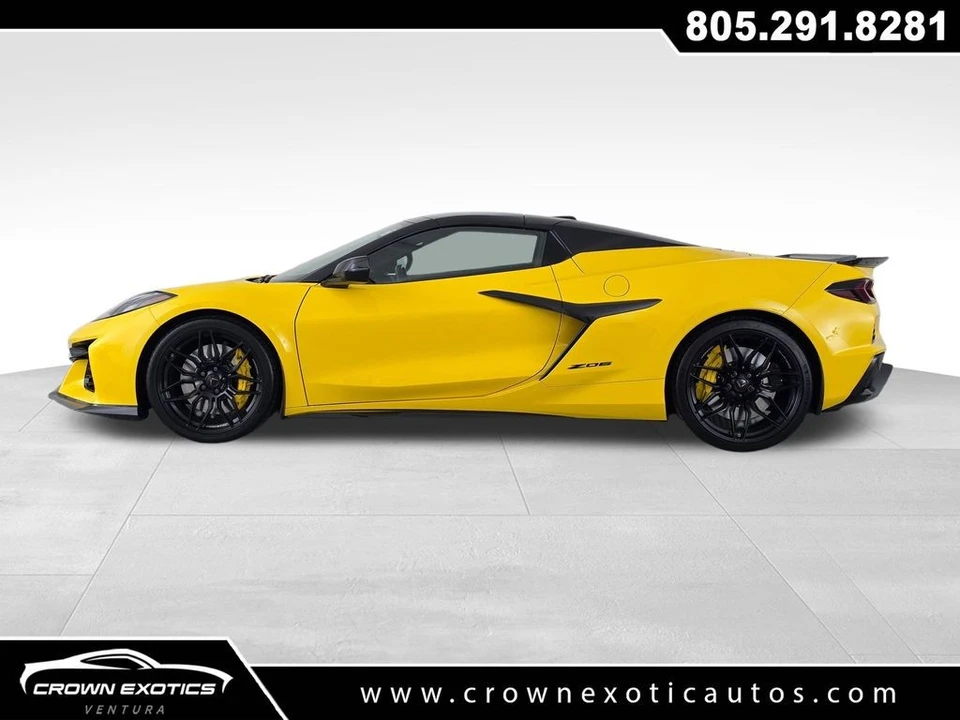 2025 Chevrolet Corvette C8 Z06 - Image 4 of 31