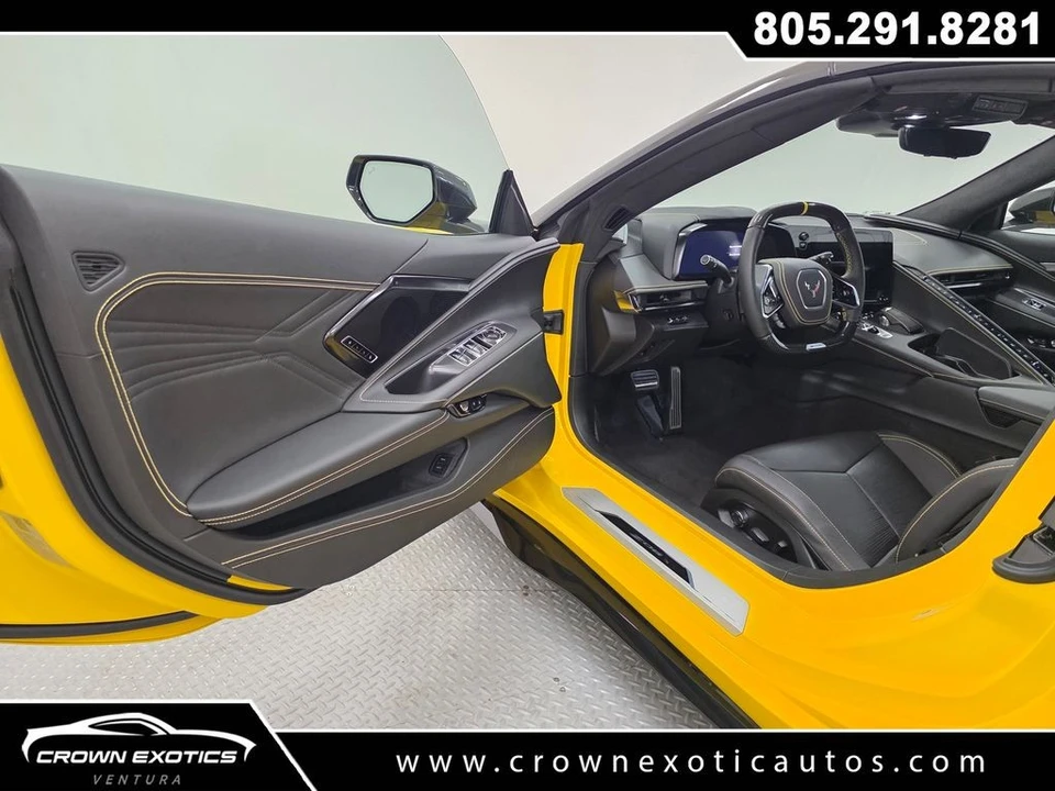 2025 Chevrolet Corvette C8 Z06 - Image 23 of 31