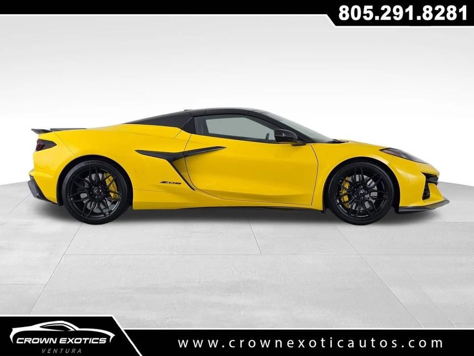 2025 Chevrolet Corvette C8 Z06 - Image 8 of 31