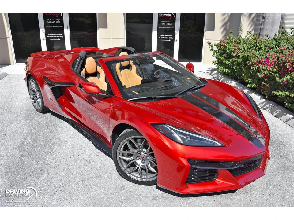 2025 Chevrolet Corvette C8 Z06 - Image 2 of 31
