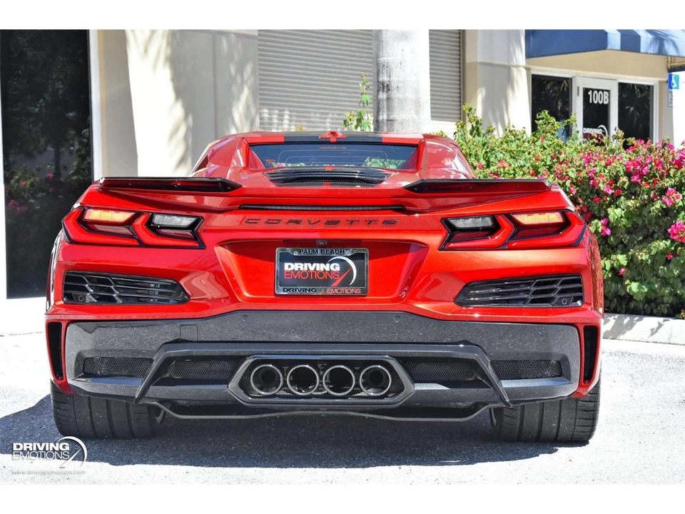 2025 Chevrolet Corvette C8 Z06 - Image 23 of 31