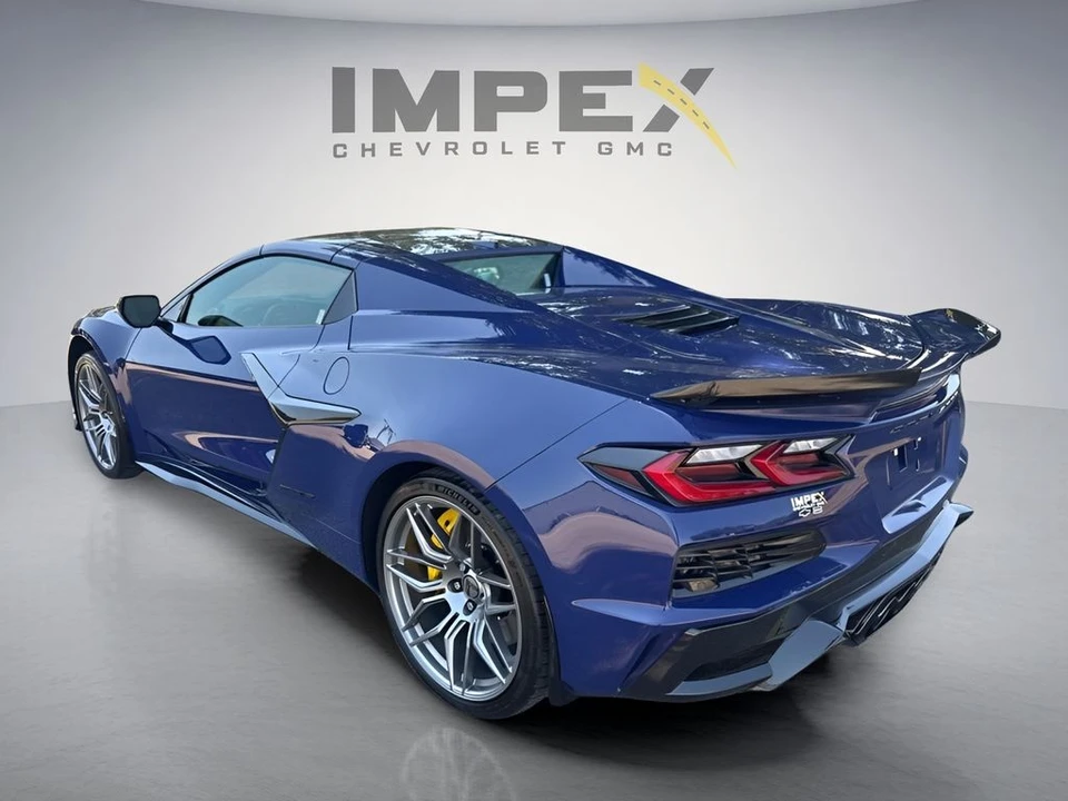 2025 Chevrolet Corvette C8 Z06 - Image 4 of 31