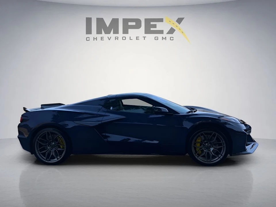 2025 Chevrolet Corvette C8 Z06 - Image 5 of 31