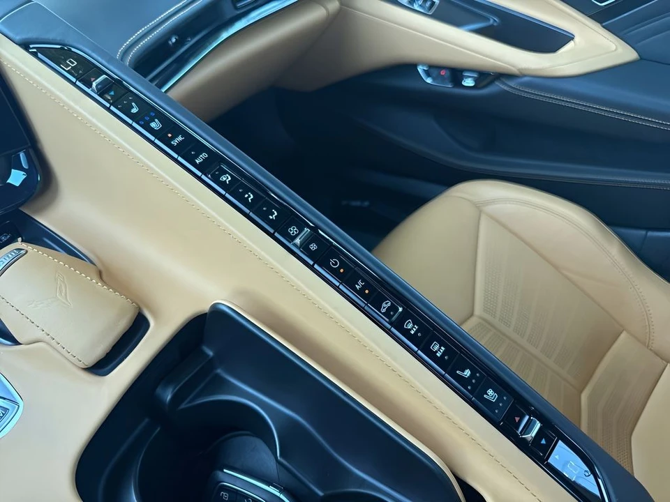 2025 Chevrolet Corvette C8 Z06 - Image 24 of 31