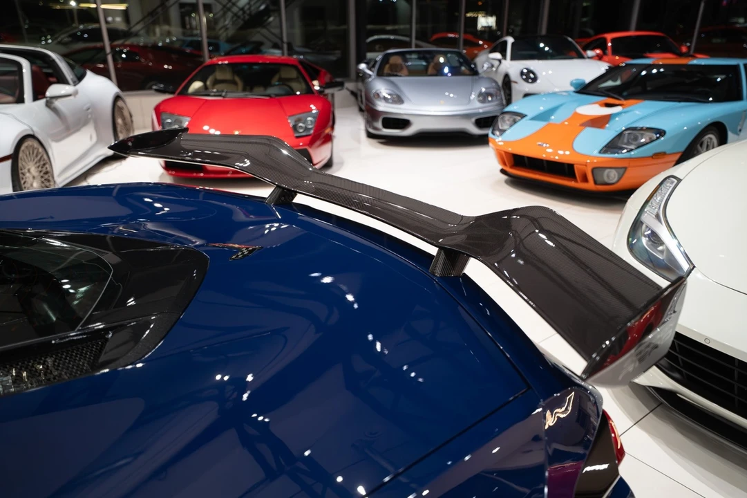 2025 Chevrolet Corvette C8 Z06 - Image 19 of 31