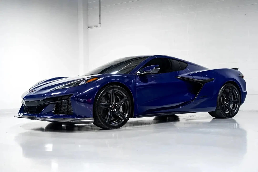 2025 Chevrolet Corvette C8 Z06 - Image 8 of 21
