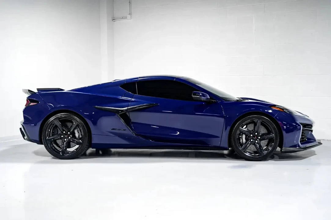 2025 Chevrolet Corvette C8 Z06 - Image 3 of 21