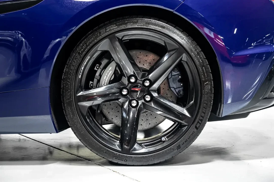 2025 Chevrolet Corvette C8 Z06 - Image 11 of 21
