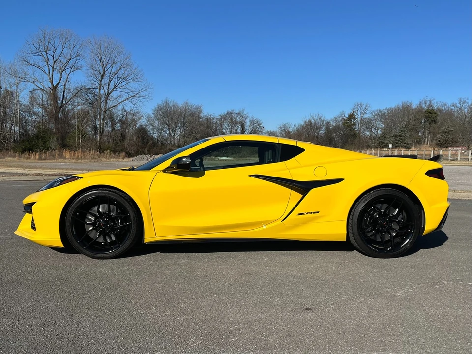2025 Chevrolet Corvette C8 Z06 - Image 7 of 21
