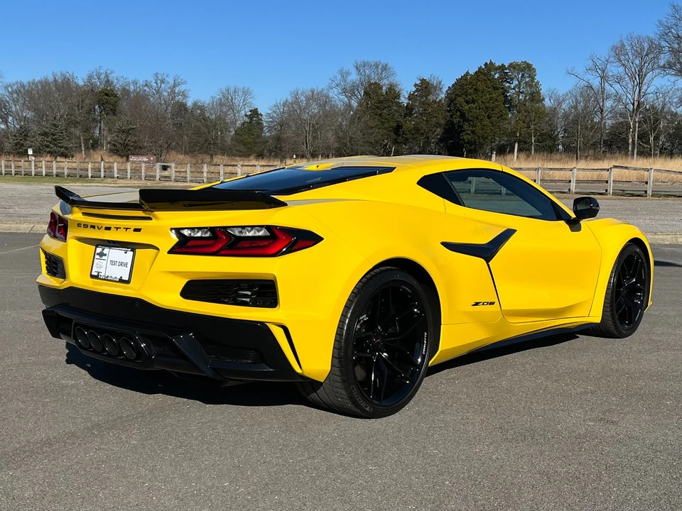 2025 Chevrolet Corvette C8 Z06 - Image 3 of 12