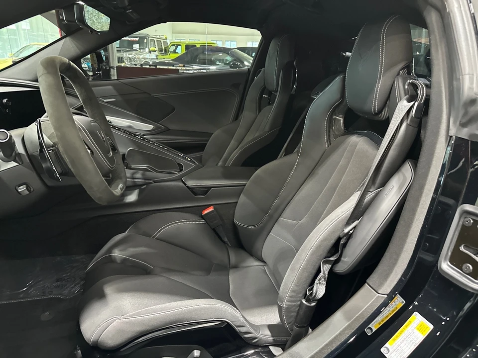 2025 Chevrolet - Image 5 of 31