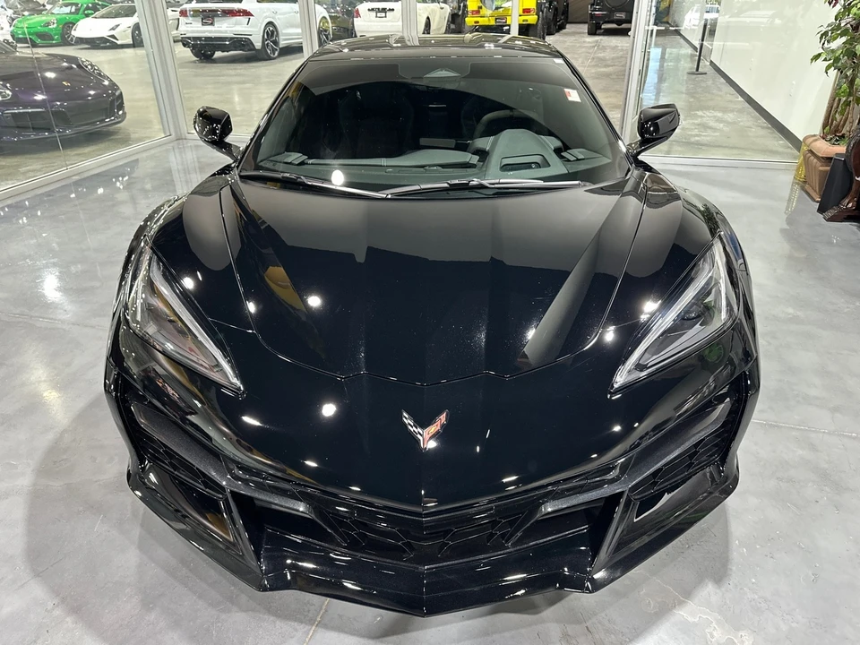 2025 Chevrolet - Image 14 of 31
