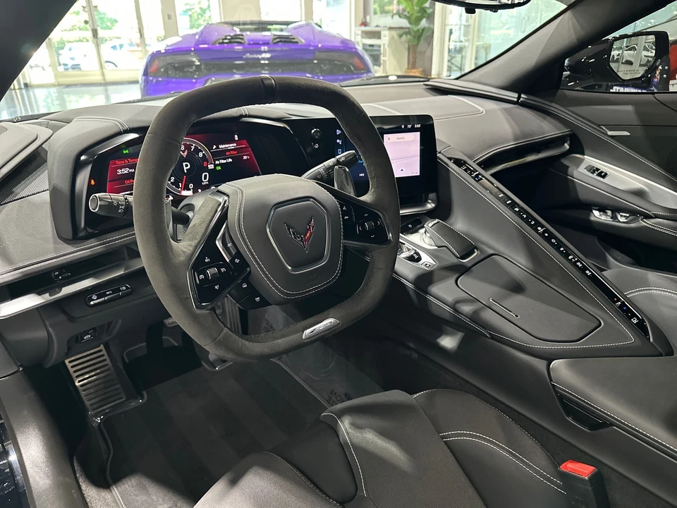 2025 Chevrolet - Image 3 of 31