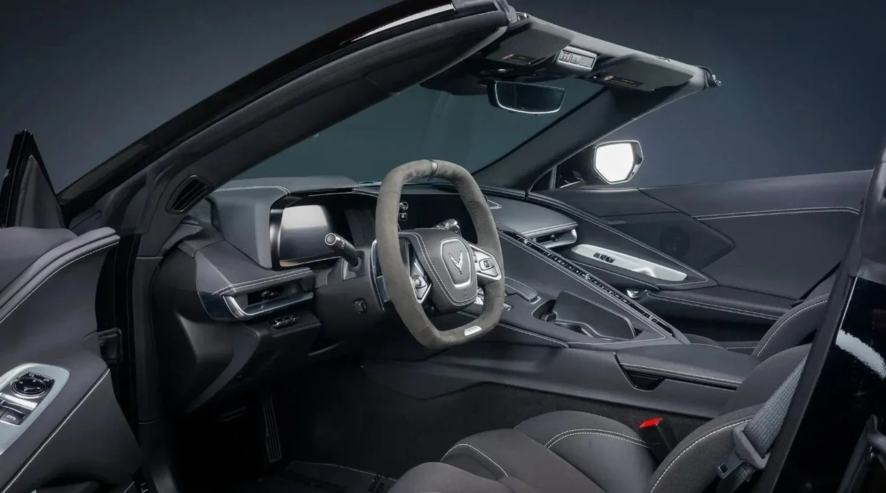 2025 Chevrolet Corvette C8 Z06 - Image 3 of 4